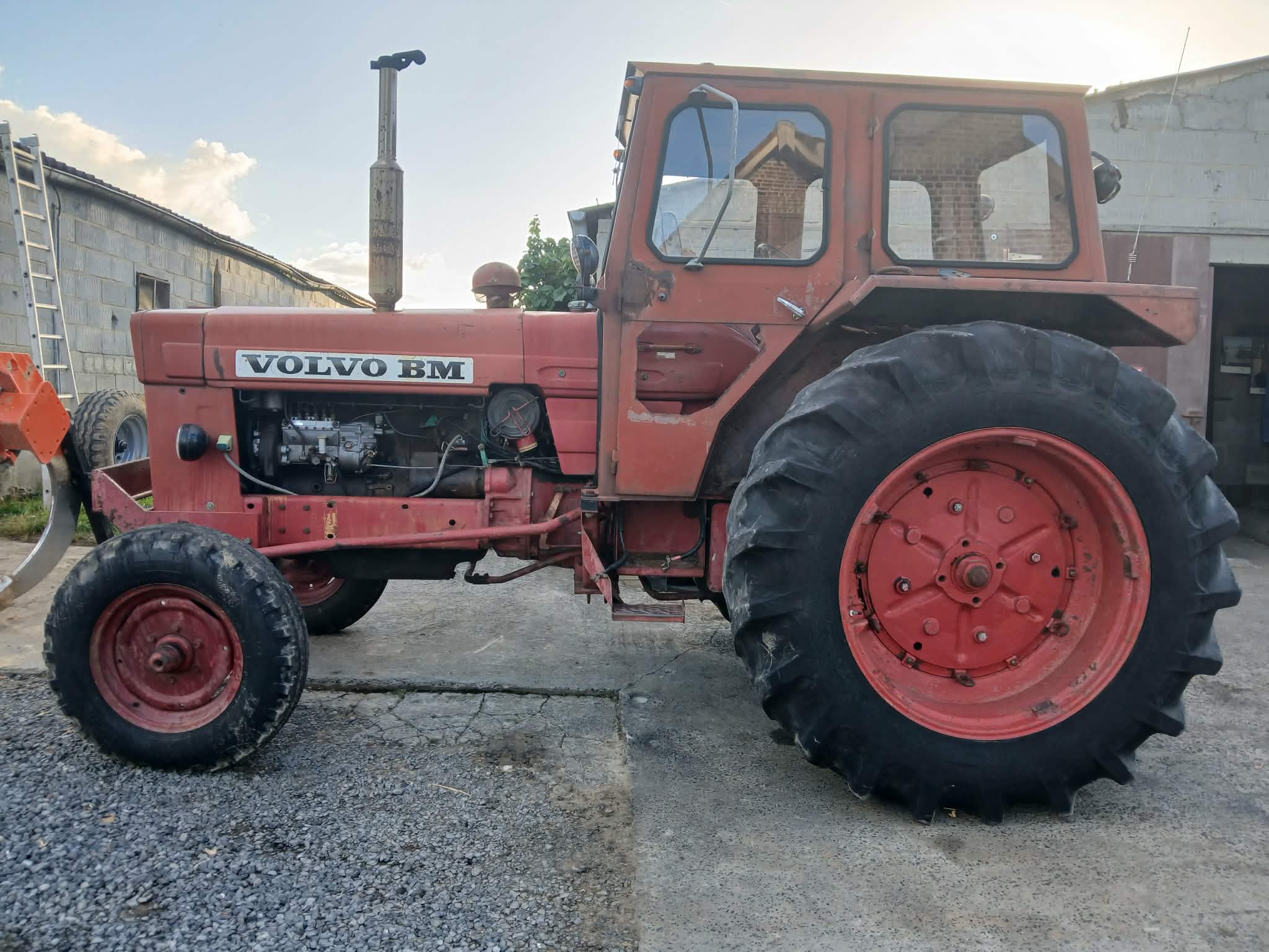 Volvo BM810 2fc75757-ab80-47cf-b5cd-78e6db4e6d12