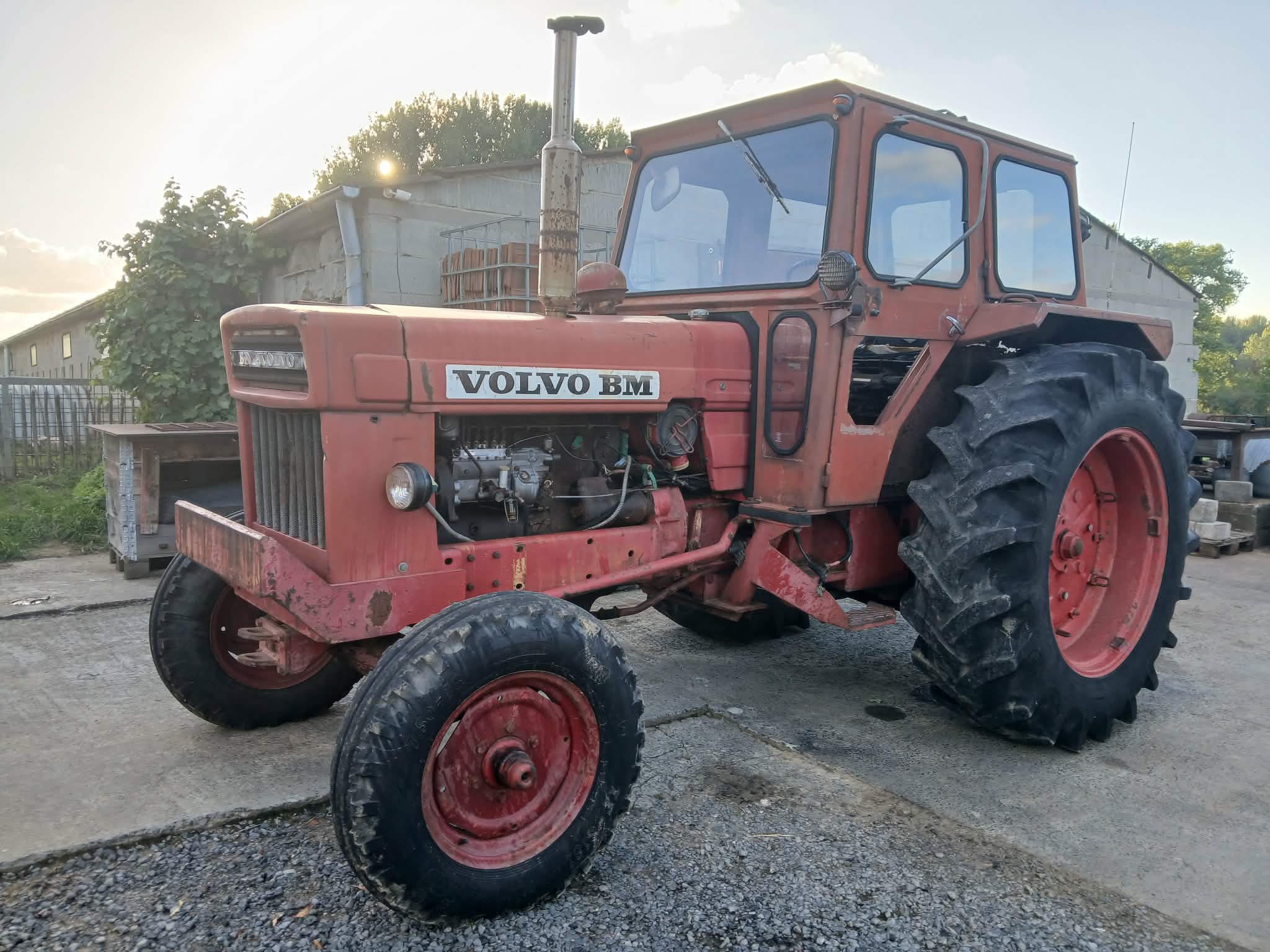 Volvo BM810 565e8c51-31a0-4899-b50a-5710bd3cf46f